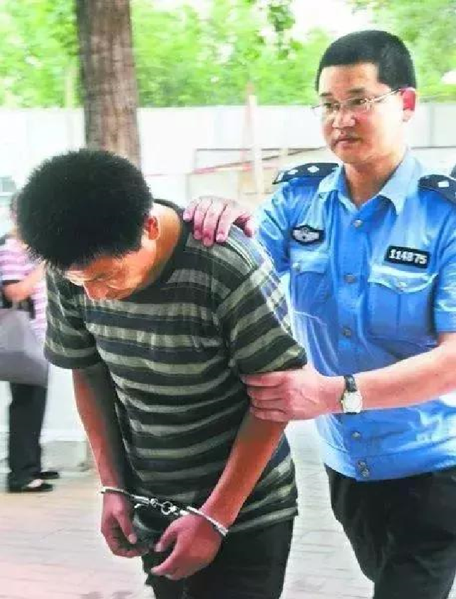 9年前鲁荣号渔船案：33人出海仅11人返航_百科TA说