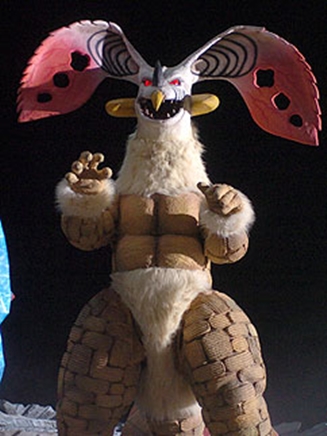 满月超兽鲁纳蒂克斯