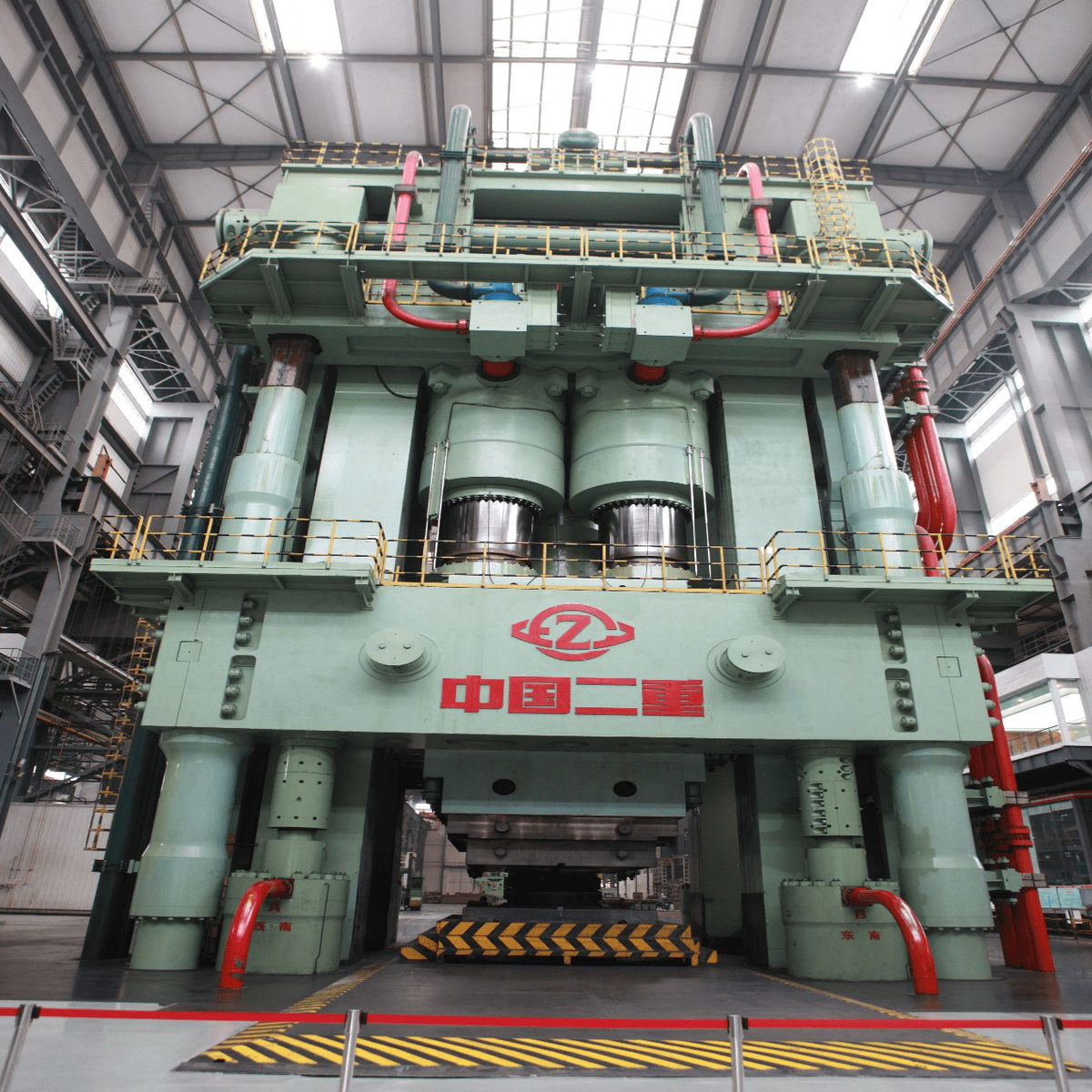 中国8万吨模锻压力机