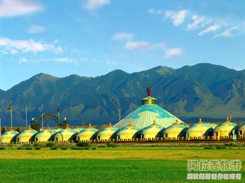 乌日斯草原文化旅游区