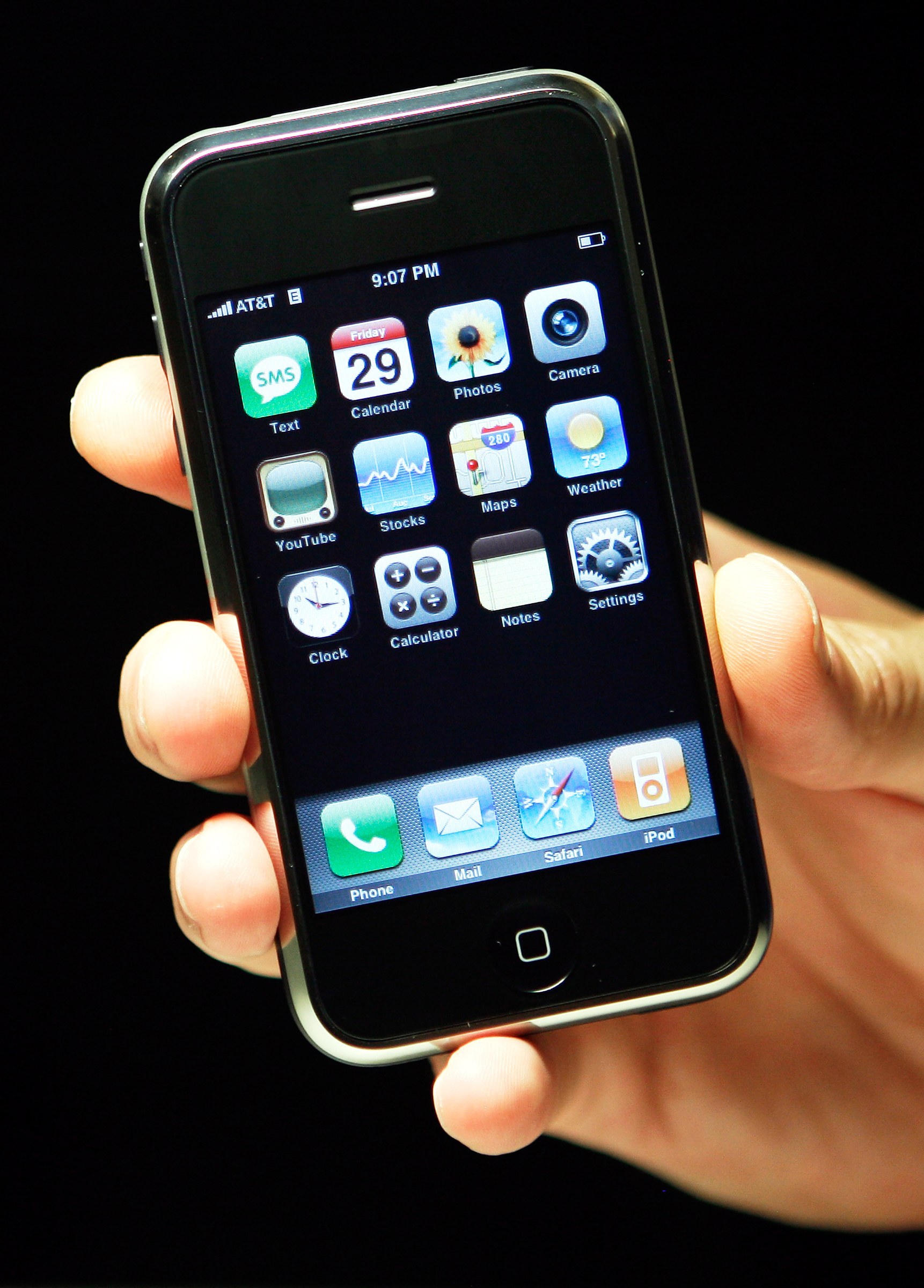  p>苹果ipodtouch(8g)是一款苹果mp4,音频可播放22小时以上,视频播放5