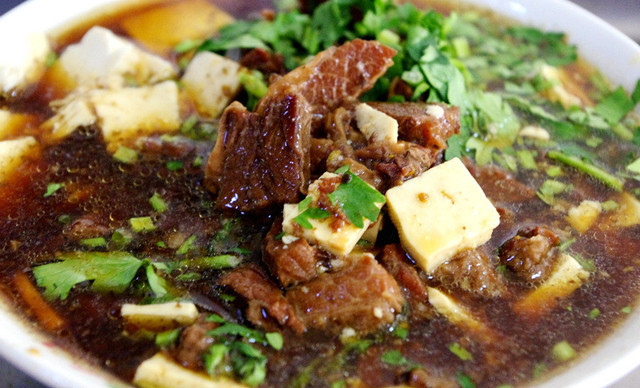 烩牛肉