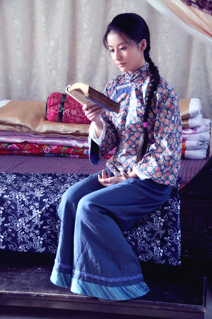 xbkqm0s">赵志瑶,1990年6月26日出生于新疆伊宁市,中国内地影视女演员