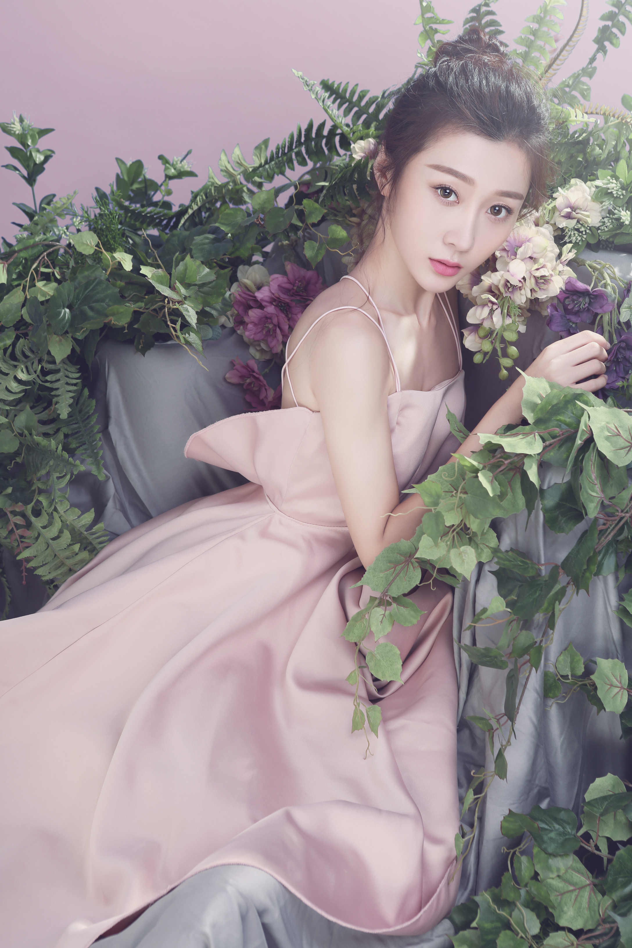  p data-id="gnwp4s7f60">李小娇,中国内地女演员,毕业于 a target="