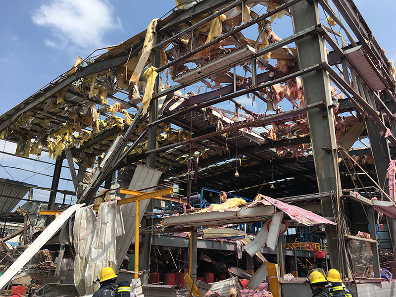 10·15陆川化工厂爆炸事故