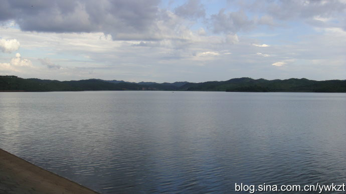 江西省余干县古埠镇西北部一个村庄,1300多人口,离木溪水库不到2公里