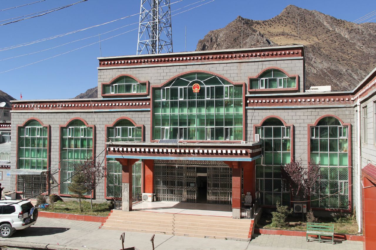 比如县人民法院