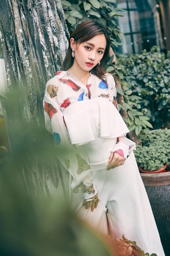 ">南京 /a>,歌手, a target="_blank" href="/item/演员/3106682"