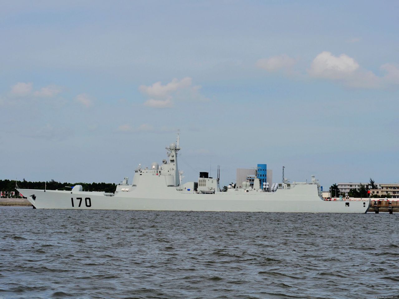 052c型导弹驱逐舰