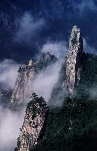 中国尧山大佛景区首届农民博览会