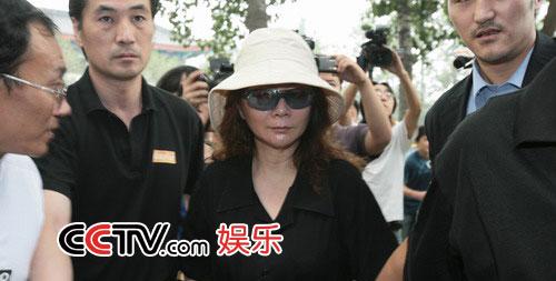  p>文兴宇(1941年8月6日—2007年7月30日),祖籍山东,出生于辽宁省丹东