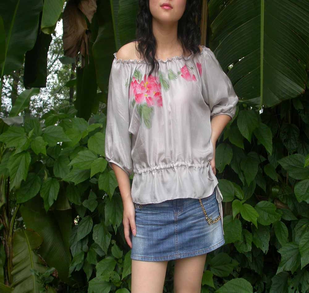  p data-id="go1wqnw06u">蝙蝠衫得名于它与众不同的袖子:袖幅宽大