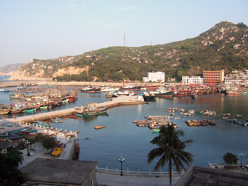  p data-id="gnx6i7xkix">万山岛位于广东省珠海市万山区,面积约8.