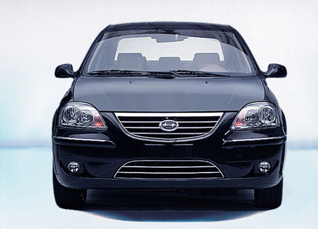 ">哈飞汽车 /a>与意大利宾尼法瑞纳设计公司联合开发,赛豹装配1