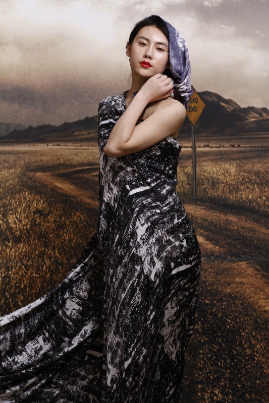  p>李瑞雪,1990年出生于内蒙古自治区赤峰市,中国内地女演员,模特.