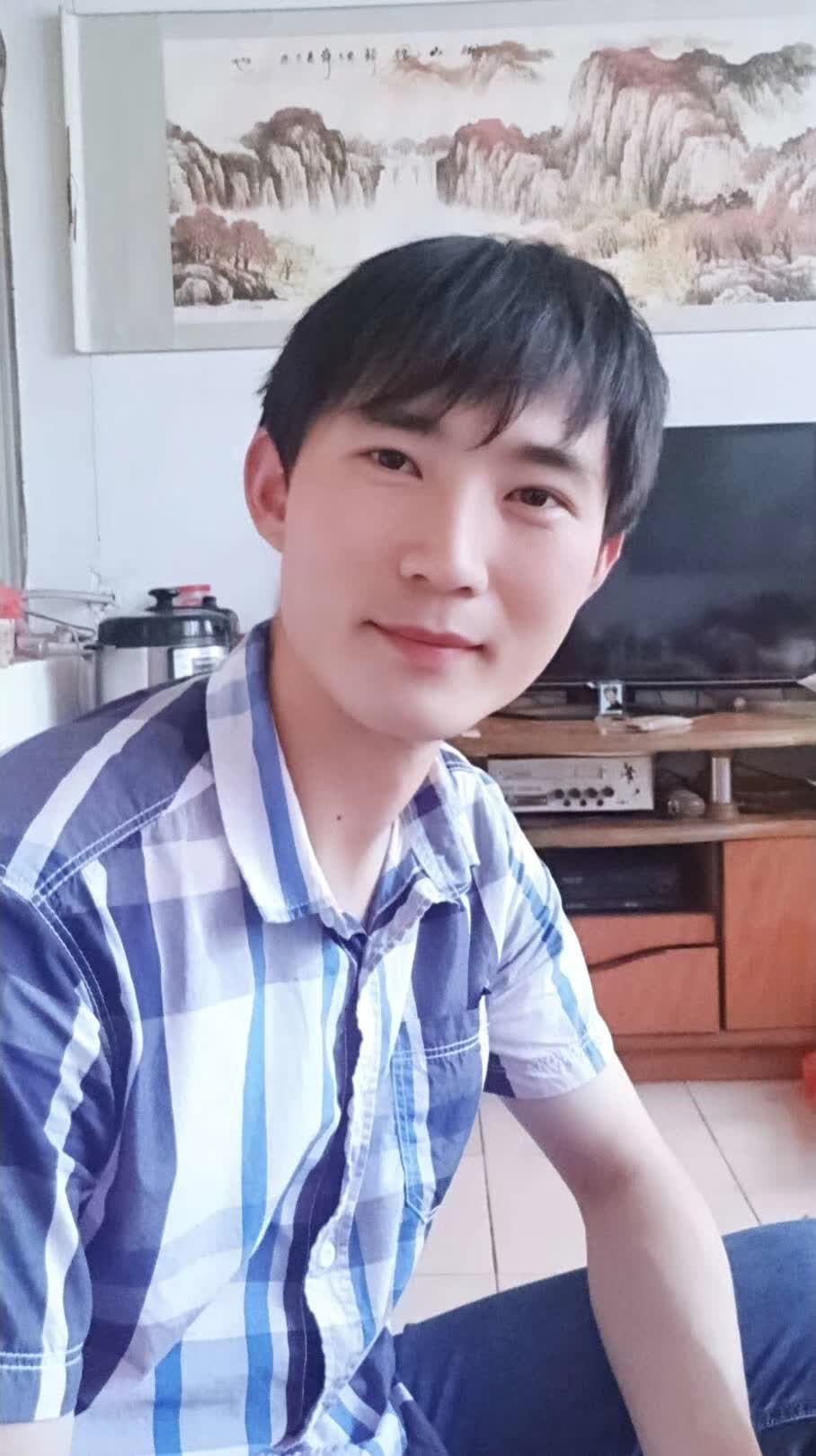  p data-id="gnrxjdwr97">康鑫,男, a target