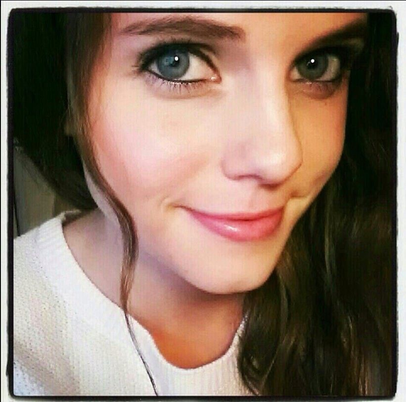  p>蒂芬妮·沃德(tiffany alvord)是一位来自美国加利福利亚的翻唱