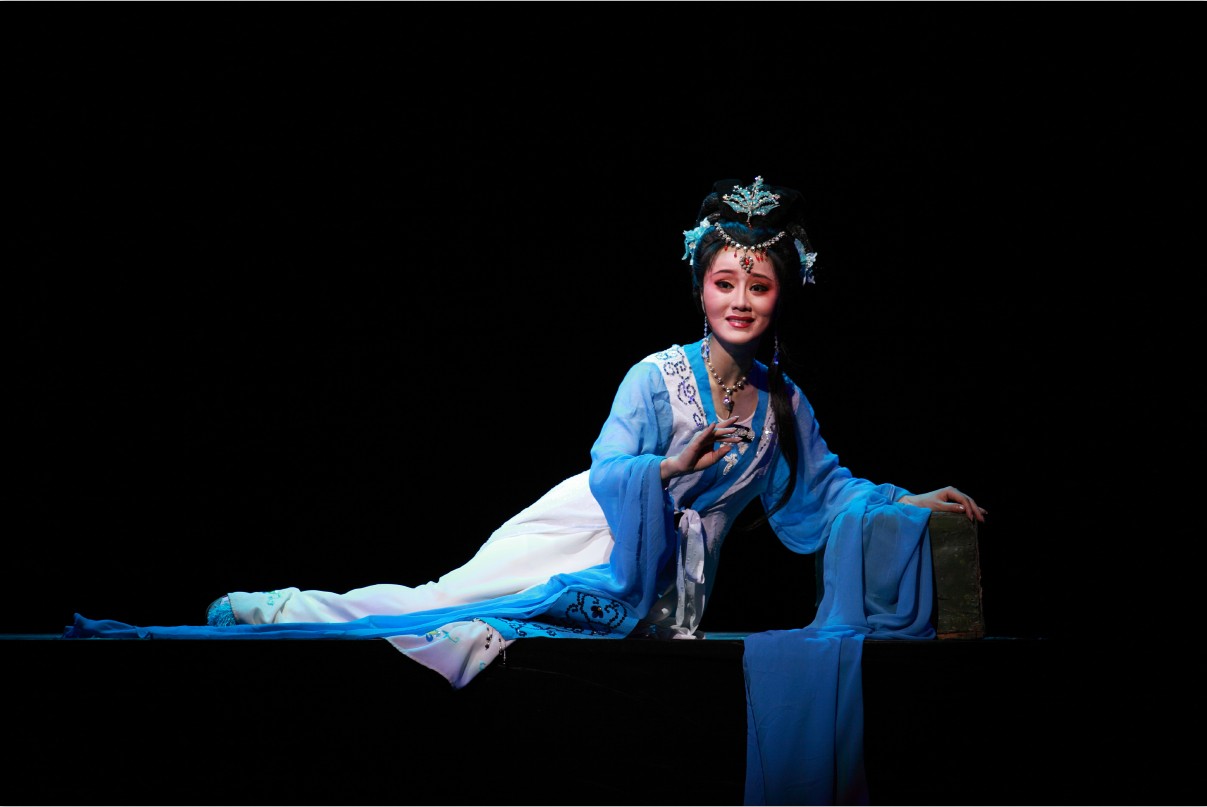  p data-id="gnyxk4nmfy">董鉴鸿,绍兴市柯桥区小百花越剧艺术传习