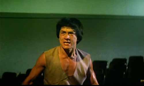  p>《杀手壕》是嘉禾电影有限公司出品的动作喜剧片,由罗伯特·克洛斯