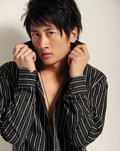  p>石天硕,1987年3月24日出生于黑龙江省黑河市北安市,中国内地影视男