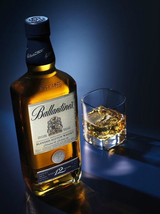  p>威士忌(whisky,whiskey),是一种由大麦等谷物 a href="#" data