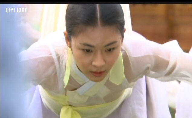 《黄真伊》是根据洪锡钟的同名小说改编的爱情电影,由 a target="