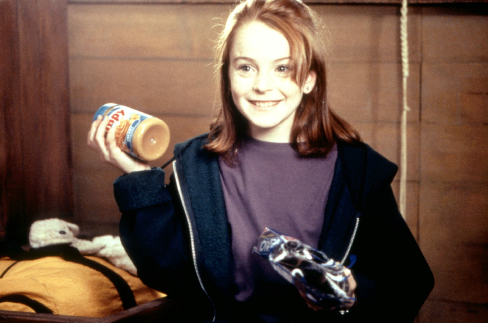 天生一对》 i>(the parent trap) /i>是美国1998年出品的家庭喜剧电影
