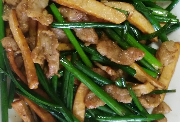 韭菜花豆干炒肉丝