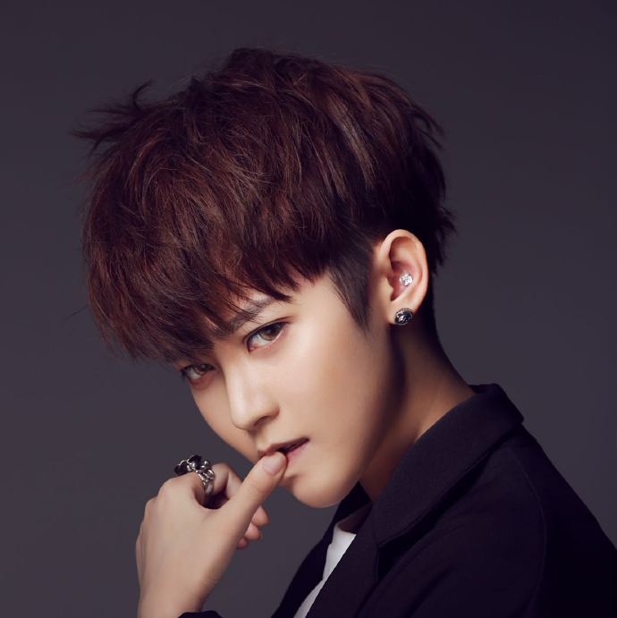 毒药,李雪薇,1987年5月20日出生于四川省自贡市,中国内地流行乐女歌手