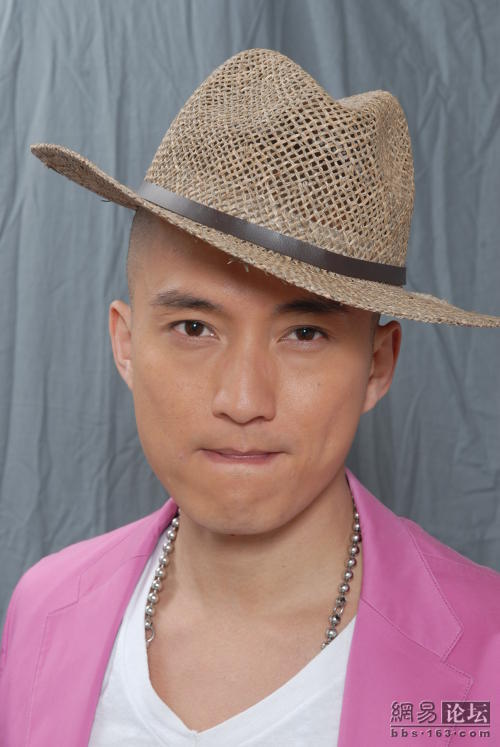  p>陈山聪,1976年10月2日生于澳门.