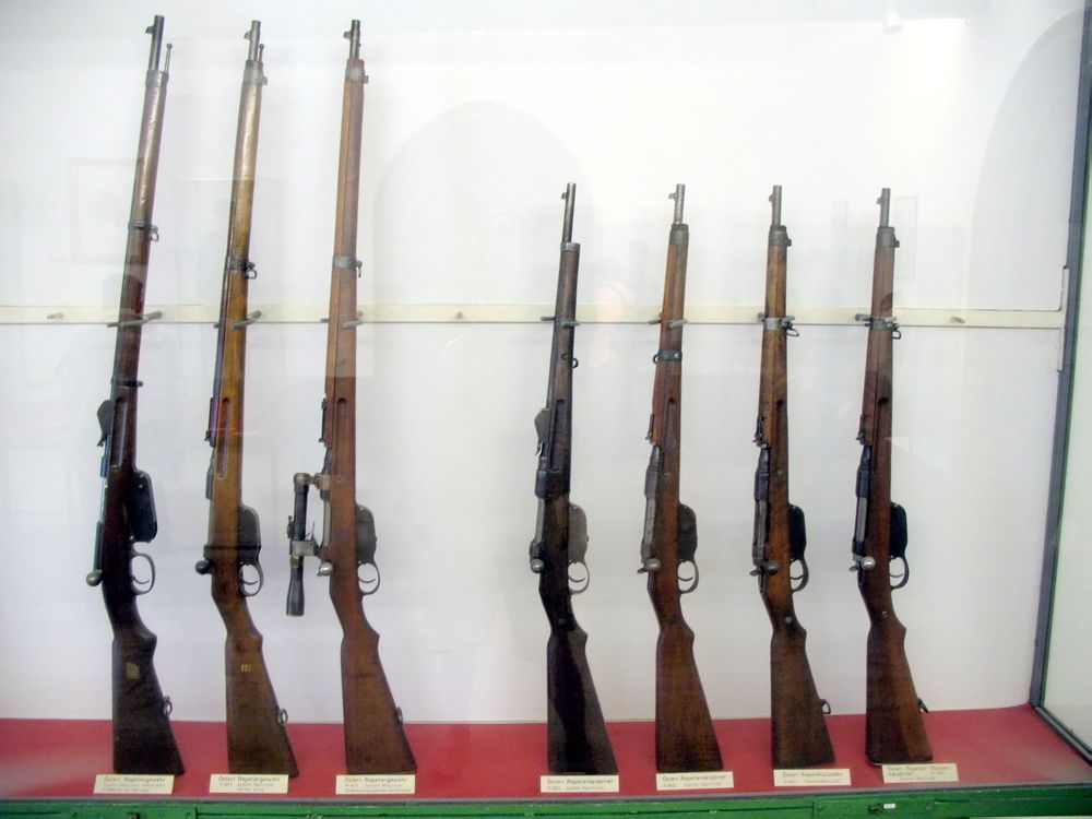 曼利夏直拉式枪机步枪