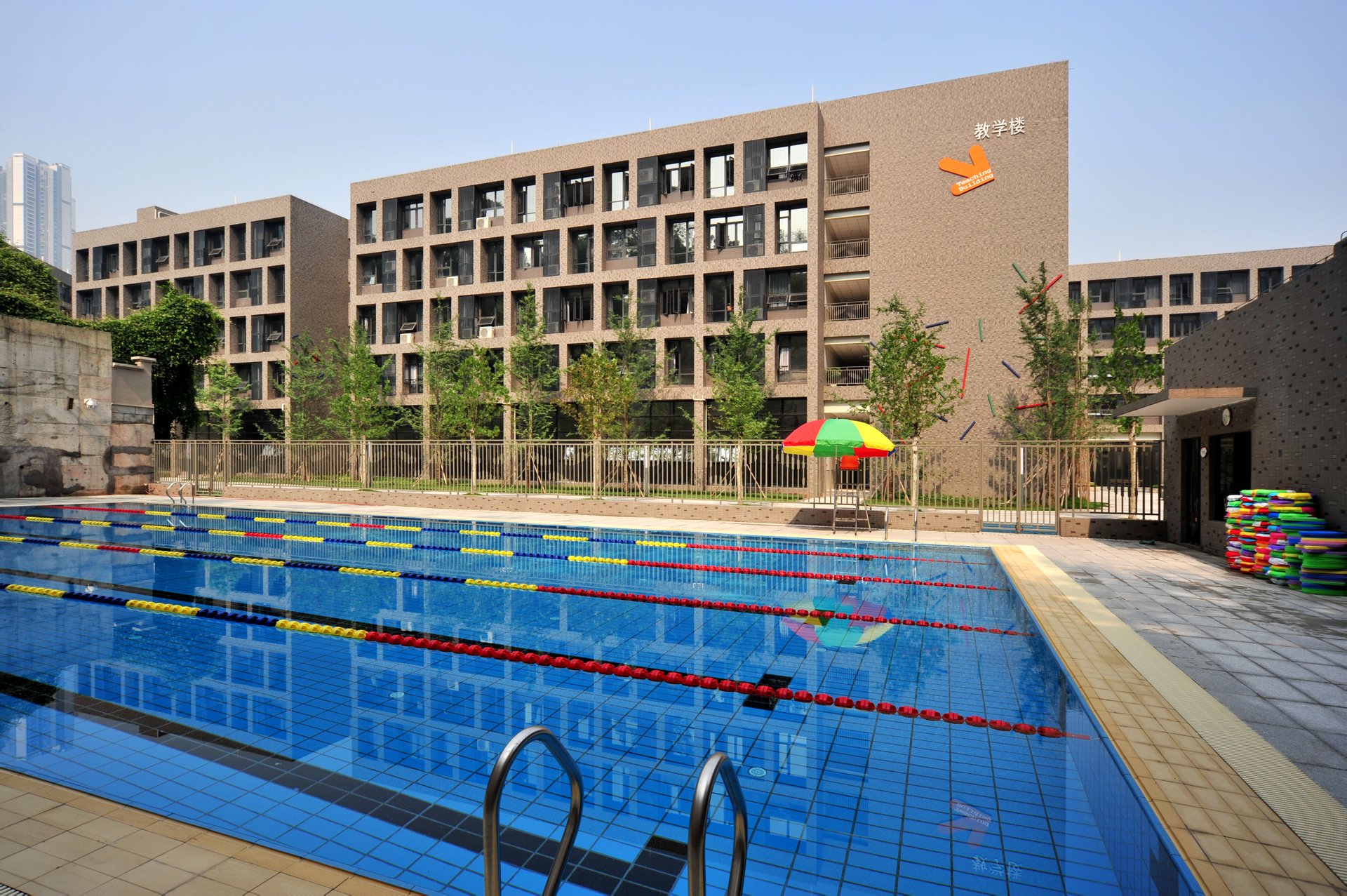 重庆市人和街小学