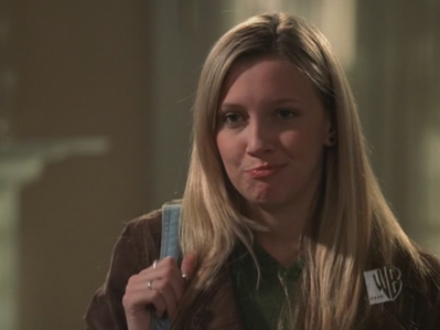 katie cassidy) /i>,1986年11月25日出生于美国加州洛杉矶,美国女演员