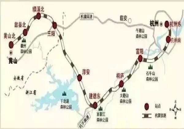  p>长江三角洲铁路是指长江三角洲铁路快速客运系统,以上海,南京,杭州