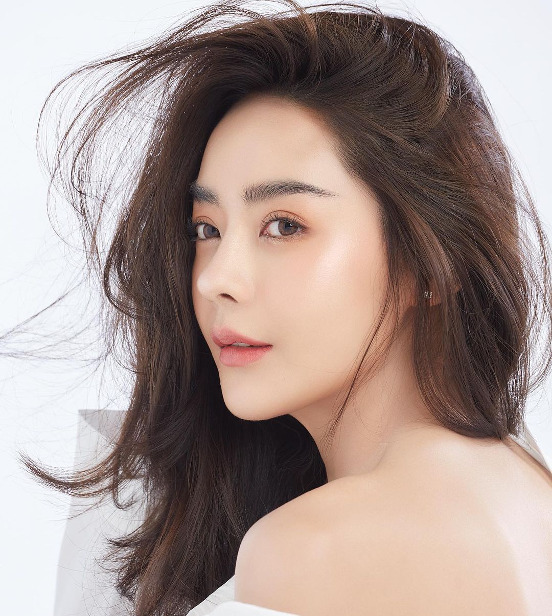 0qw">娜塔帕特·薇帕坤塔库(puifai),1987年9月21日出生于泰国呵叻府