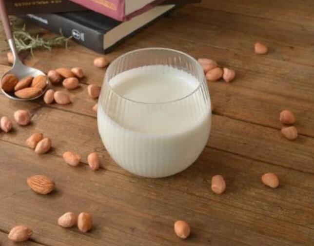 花生杏仁露