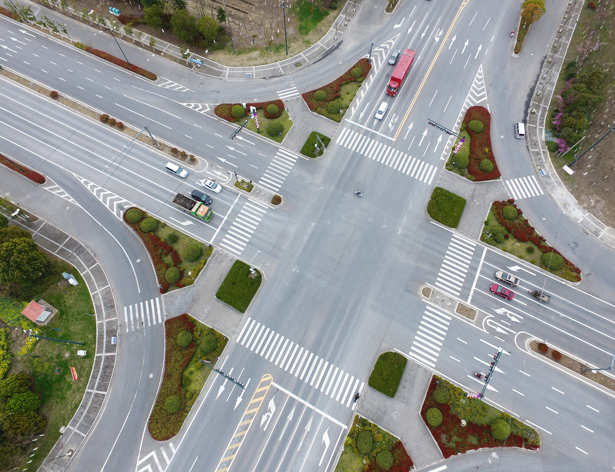  p>东台—灵武公路,简称东灵线,是中国境内的普通