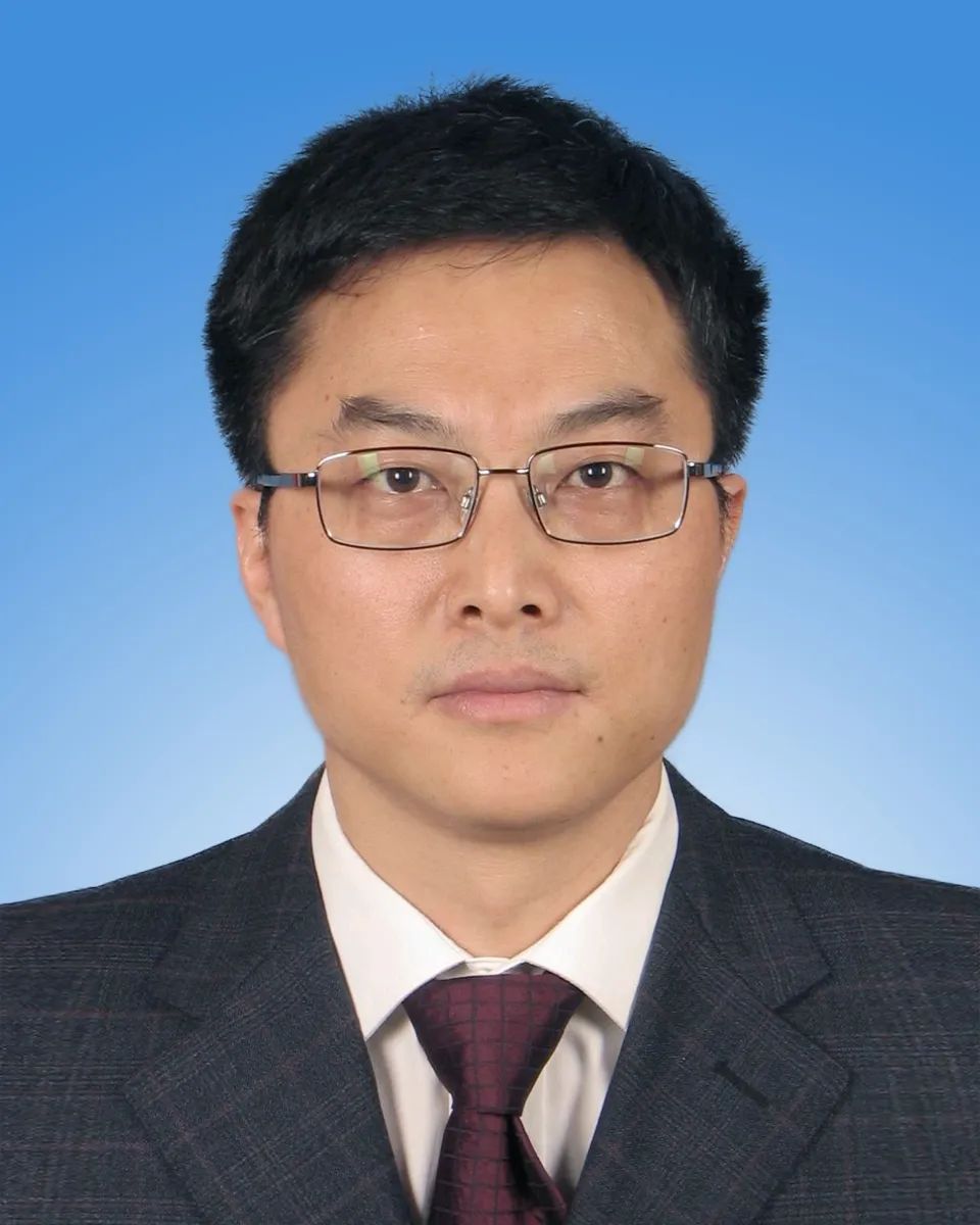  p>江英桥,男,汉族,1967年8月生,广东南雄人,研究生学历,博士学位.