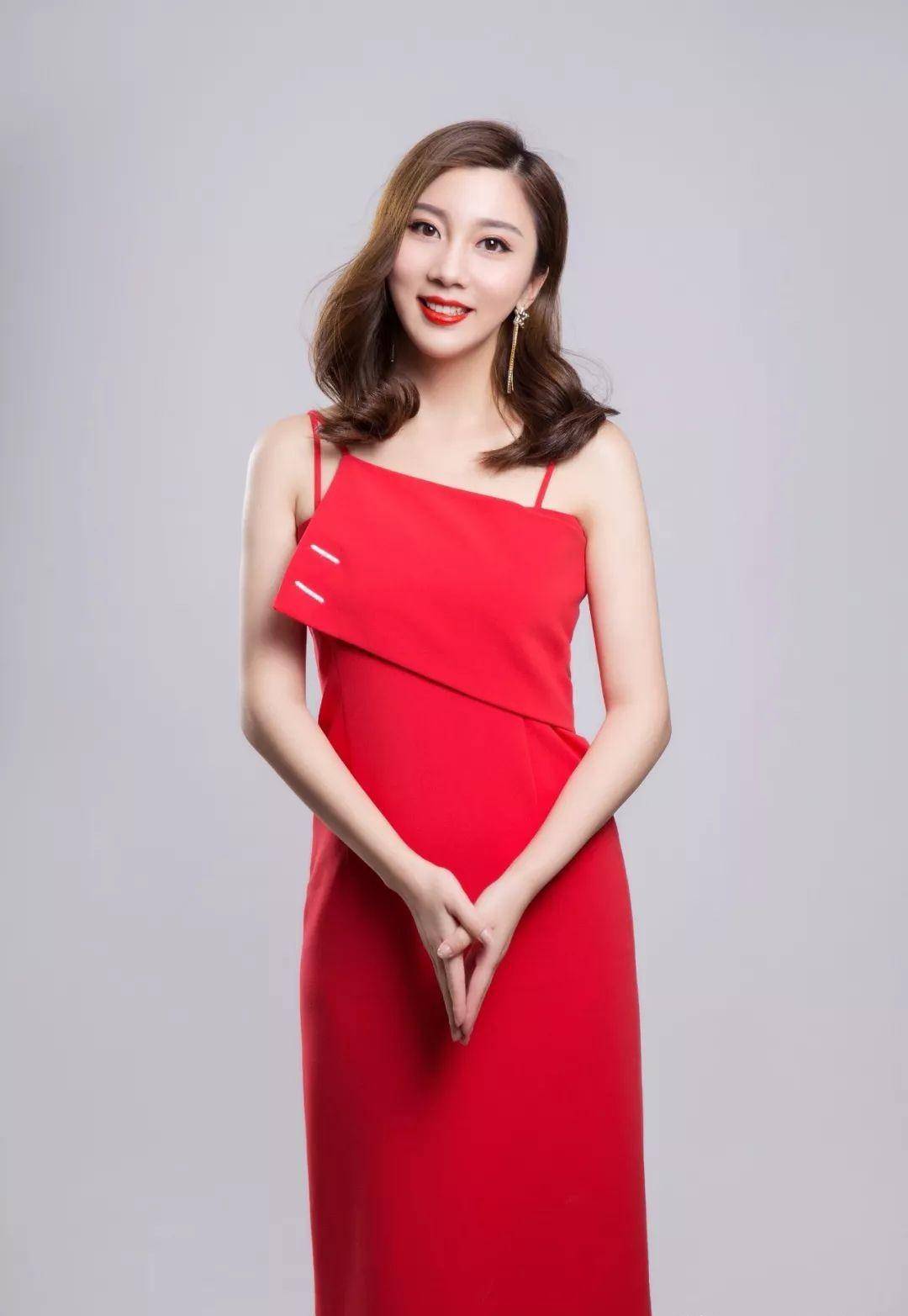  p data-id="gnwx16bei9">李子涵,1993年2月6日出生于安徽省合肥市