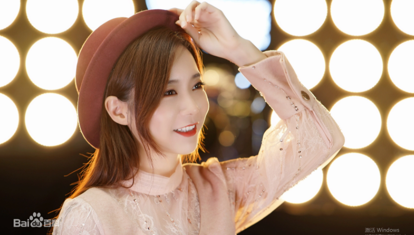  p data-id="gnco5lzufa">亮声open(原名陈澳平),女,歌手,音乐达人