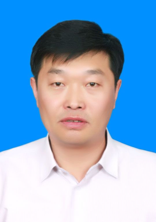  p>王广会,男,满族,1978年1月出生,赤峰市松山区人,中共党员,本科学历