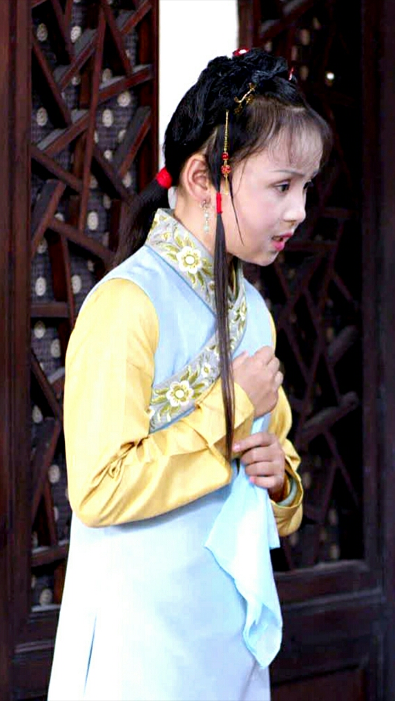  p>周艺 sup data-ctrid="2jtn3su">1 /sup>