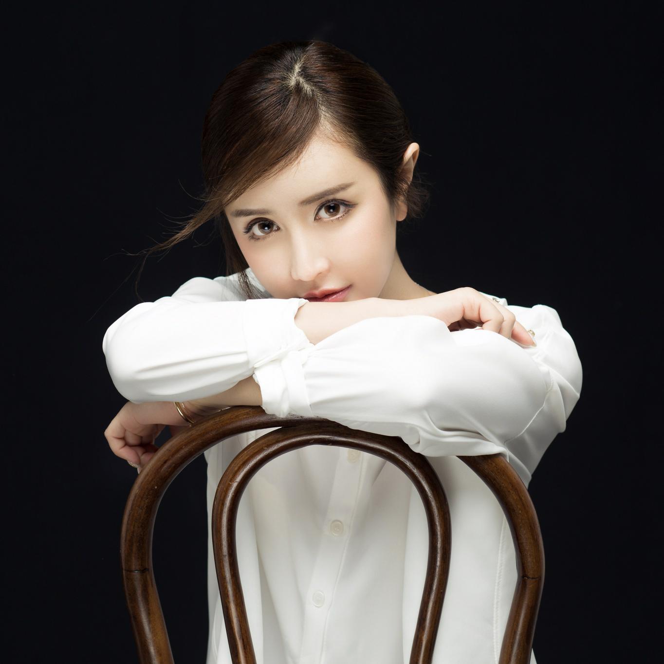  p>赵芷彤(cassie),1995年10月1日出生于河北省石家庄市,中国内地女