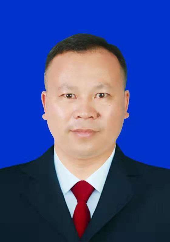  p data-id="ulgrdvuxiyuo">王家君,男,苗族,贵州台江县人,生于1980年
