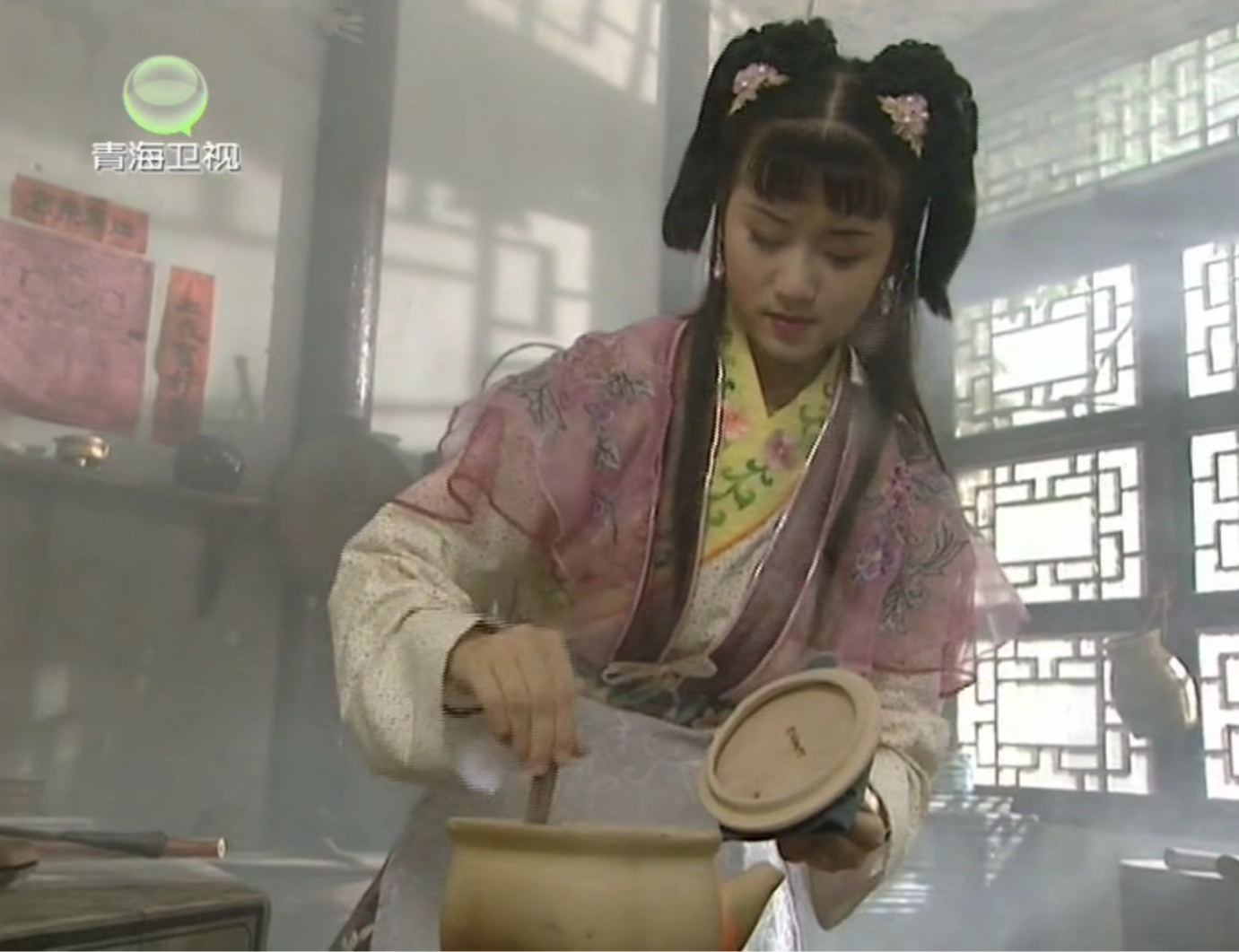 笙(哑妹),女,电视剧《上错花轿嫁对郎》中的人物,由演员徐婧灵饰演