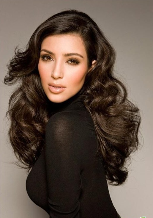  p>金·卡戴珊(kim kardashian),1980年10月21日出生于美国加利福尼亚