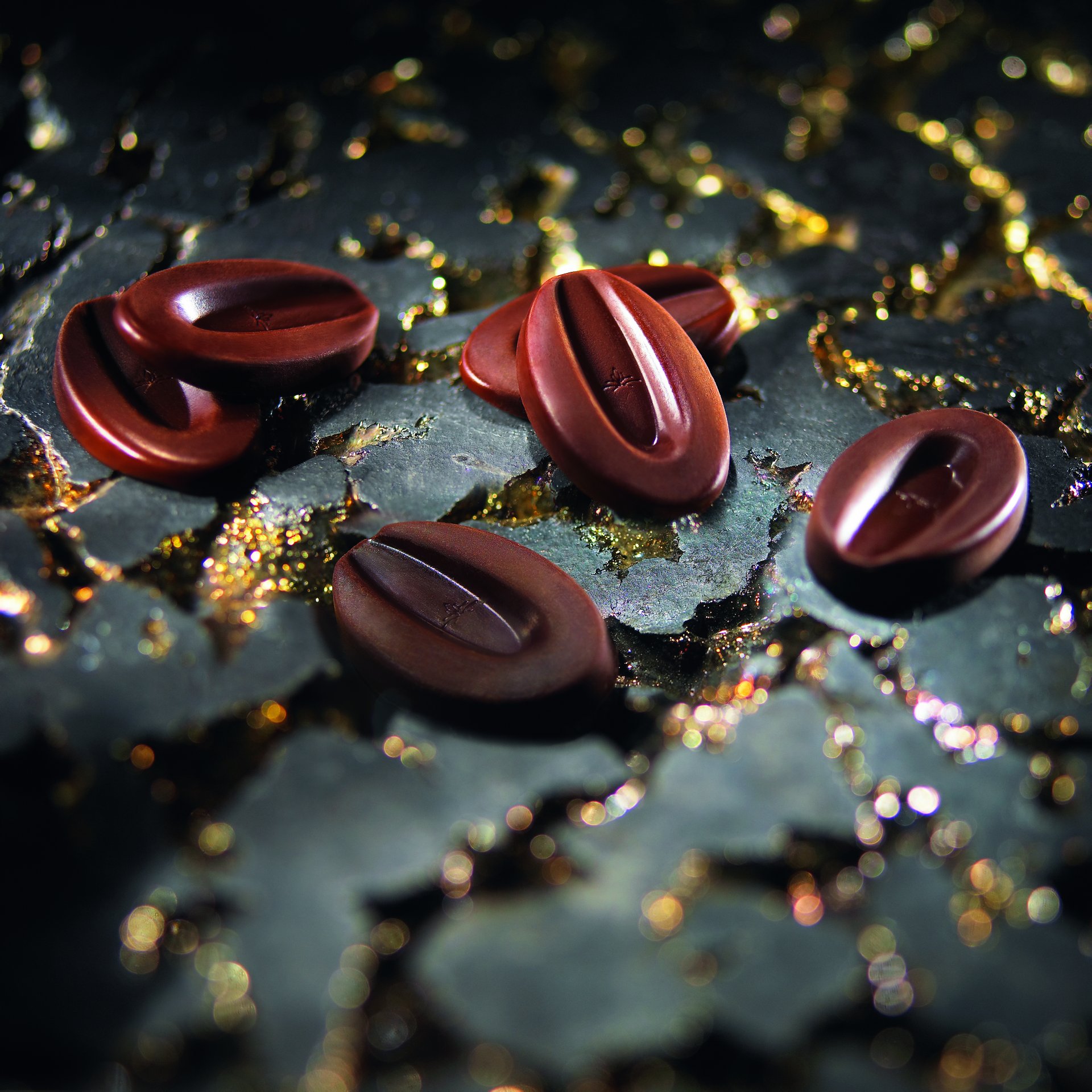  p data-id="gnbvgshn5w">法芙娜是一家法国巧克力生产商,自1922年