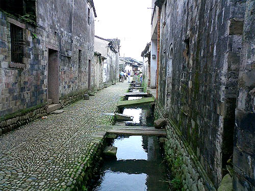  p>上涂村隶属浙江省瑞安市梅头镇,位于城区东北14.70公里处.