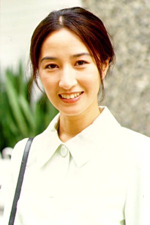  p>关咏荷(esther),1964年7月16日出生于中国香港,祖籍广东南海,中国