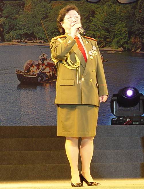 3r">马玉涛,1936年2月25日出生于山西省保德马家滩,中国女高音歌唱家